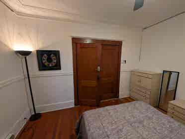 Elegant room for rent –Serenity