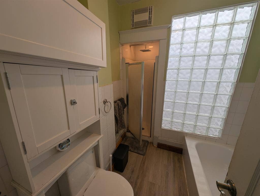 Elegant room for rent –Serenity