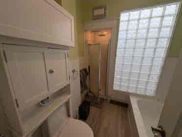 Elegant room for rent –Serenity