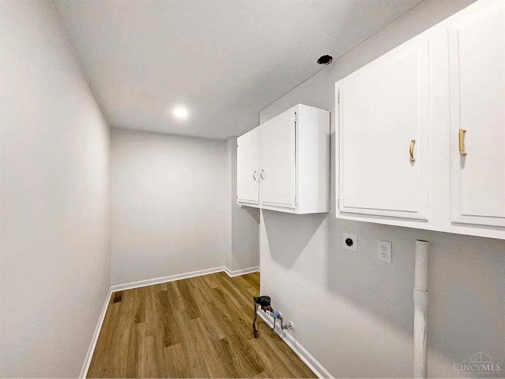 Beautiful New-used 3beds for rent .