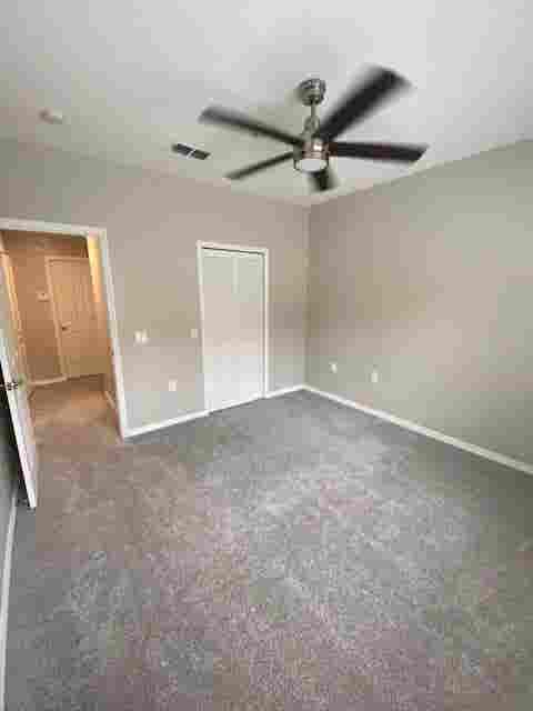 Room + Bath Spacious Maitland Condo
