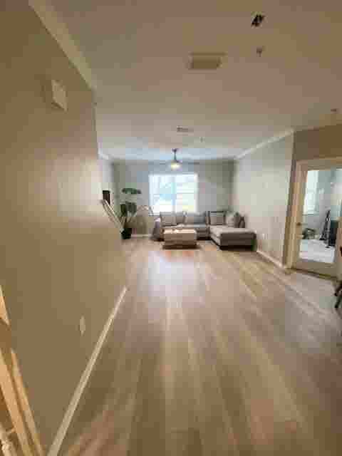 Room + Bath Spacious Maitland Condo