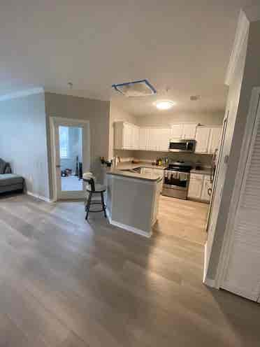 Room + Bath Spacious Maitland Condo