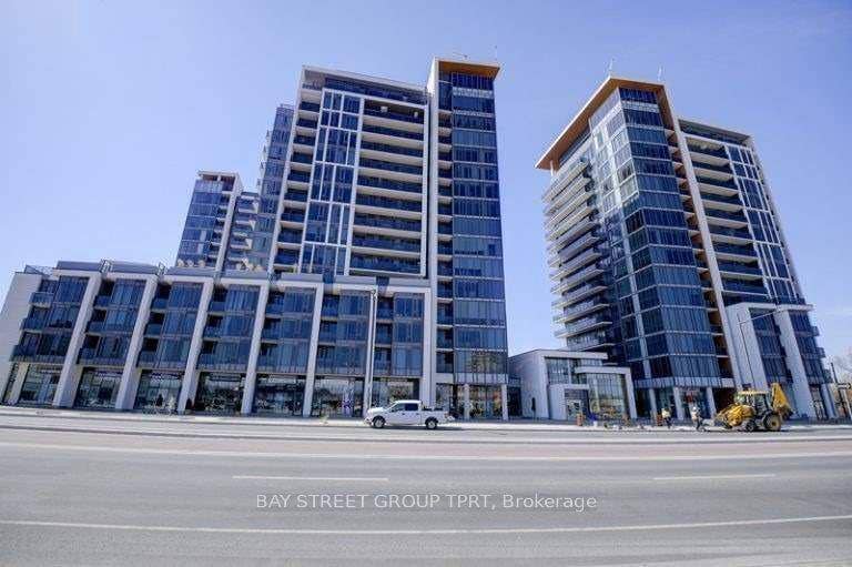 Condo PRIME Location Richmond Hill