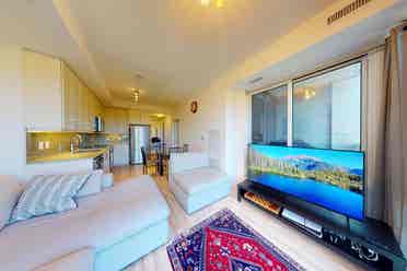 Condo PRIME Location Richmond Hill
