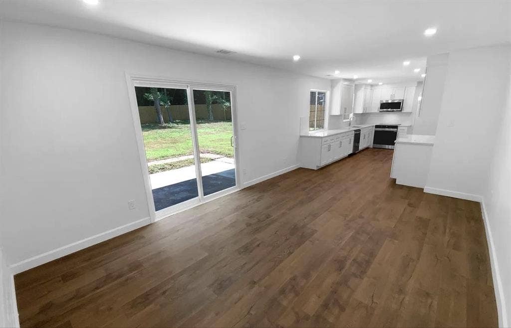 4 bedroom house available for rent