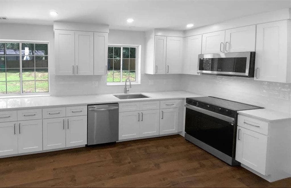 4 bedroom house available for rent