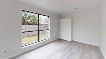 1 BR in Arlington