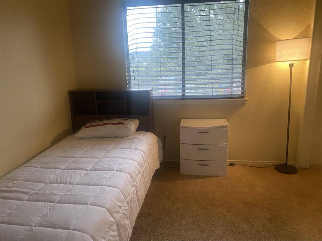 $ Room/Clean, Quiet, Convenient
