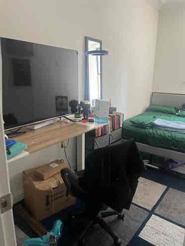✨Sunny Room in Midtown South ✨
