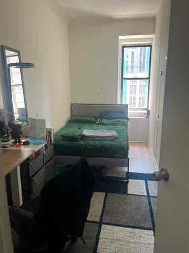 ✨Sunny Room in Midtown South ✨