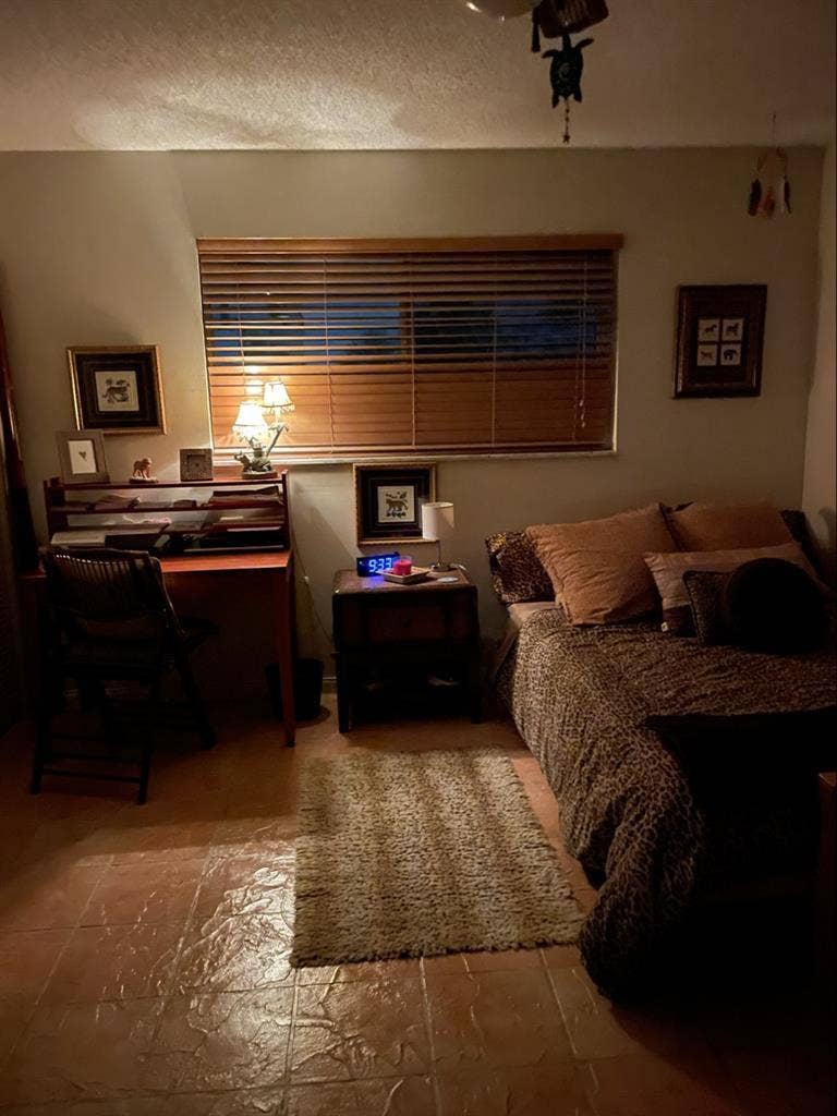 Room For Rent On Water Lantana
