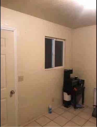 Private room detached from house!
