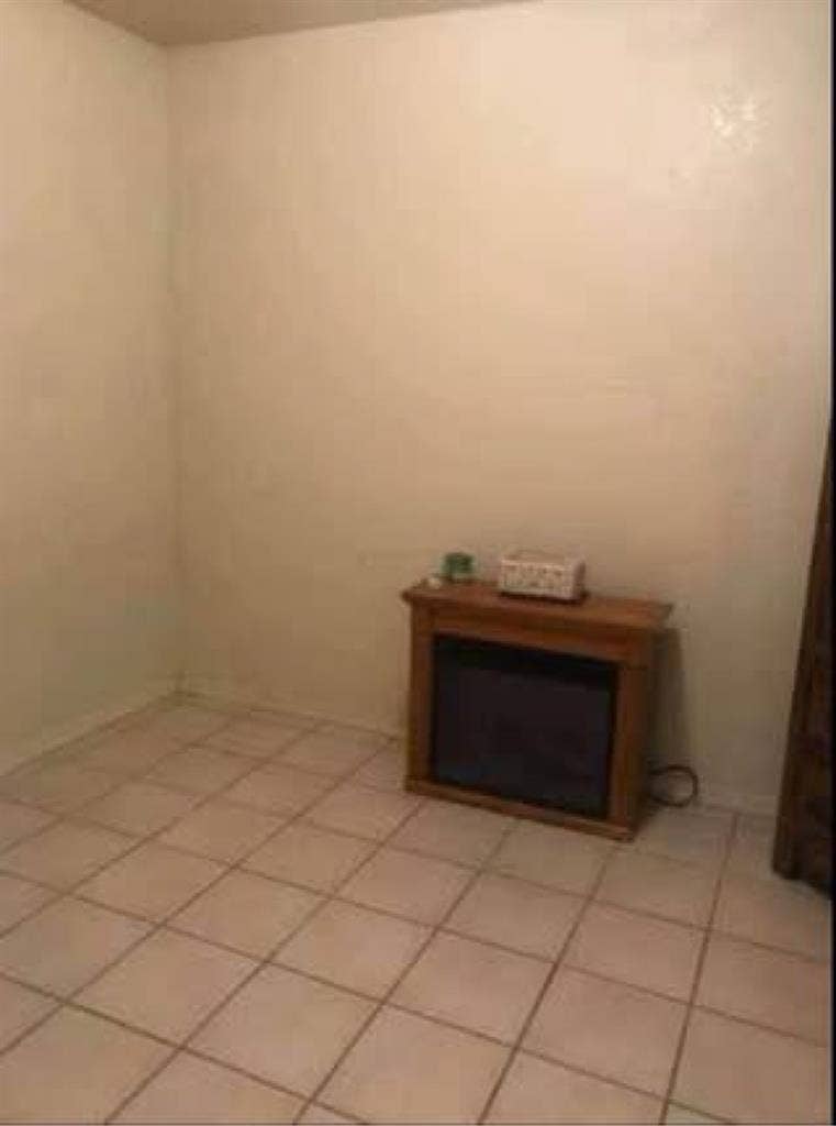 Private room detached from house!