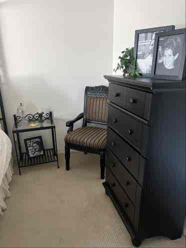 Spacious room in North Tustin