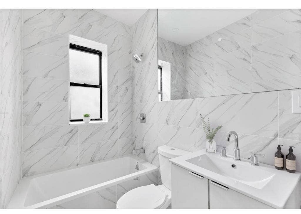 1 bed private bath in Brooklyn