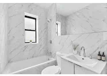 1 bed private bath in Brooklyn