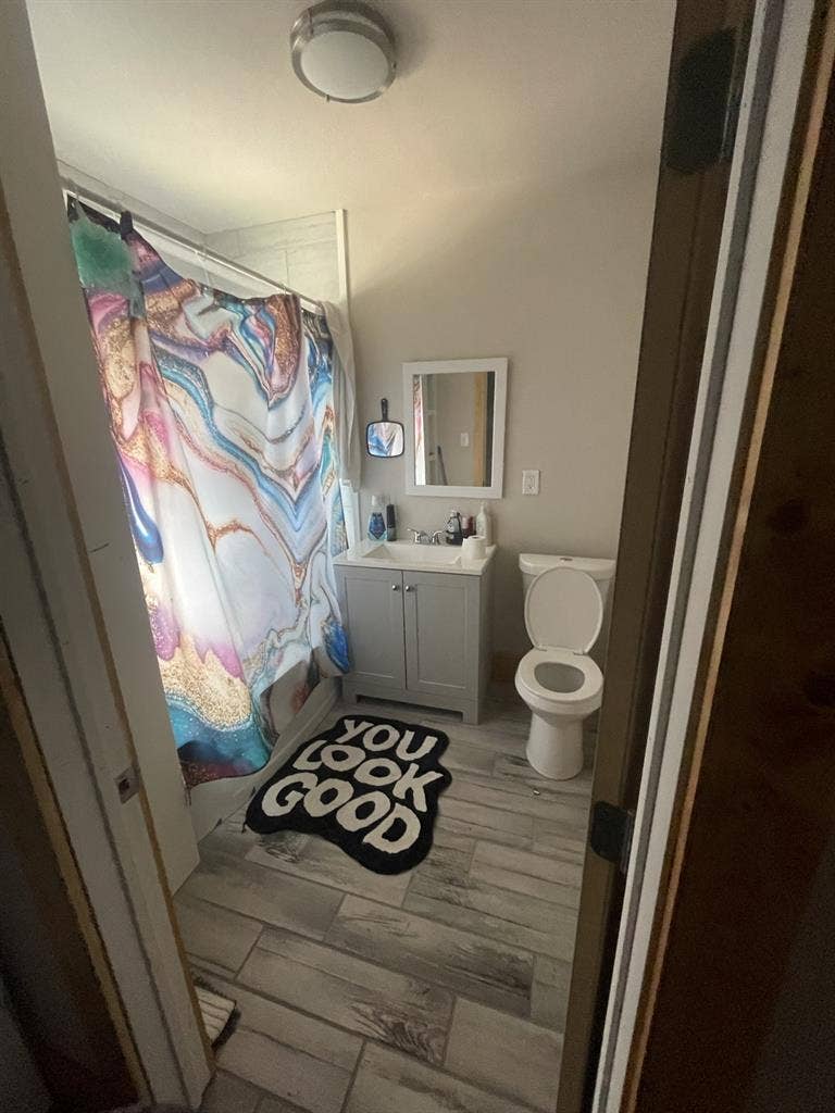 Room available mid August