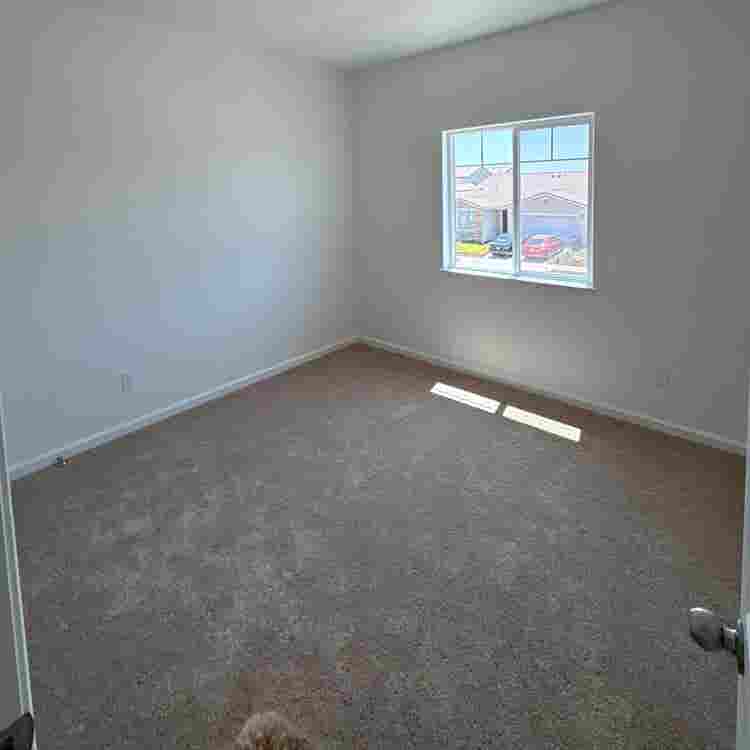 NEW HOUSE! ALL ROOMS AVAILABLEE