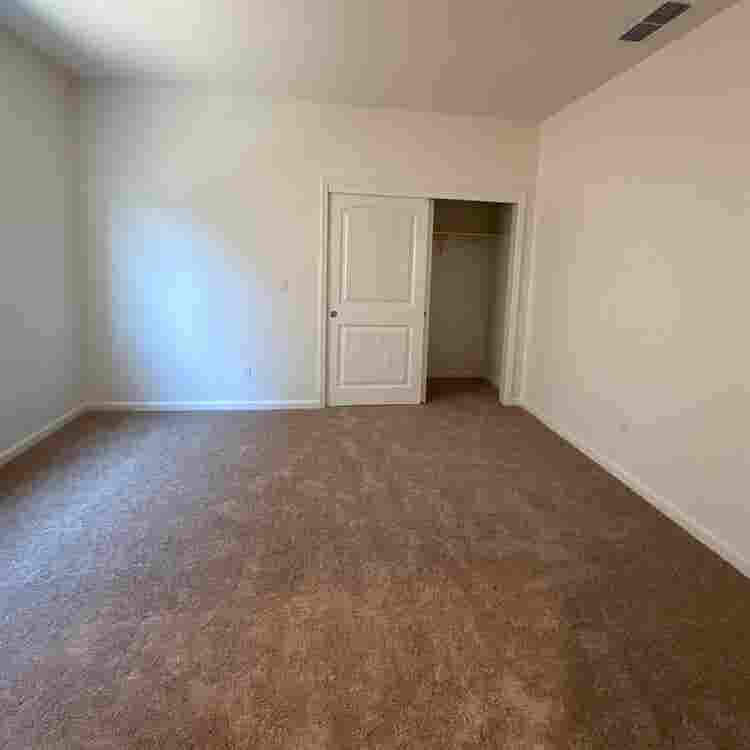 NEW HOUSE! ALL ROOMS AVAILABLEE