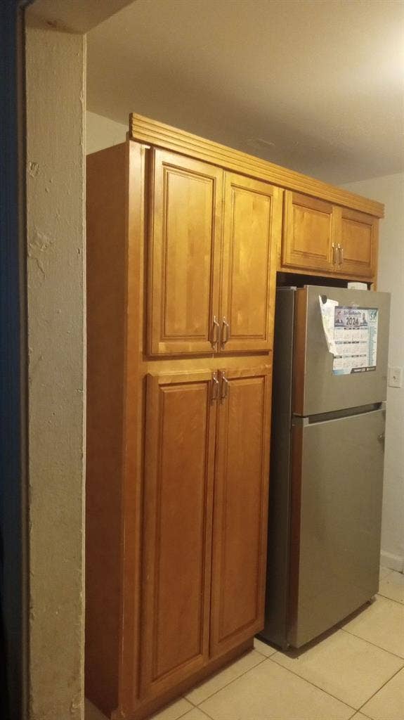 Room in North Miami | Call Sign