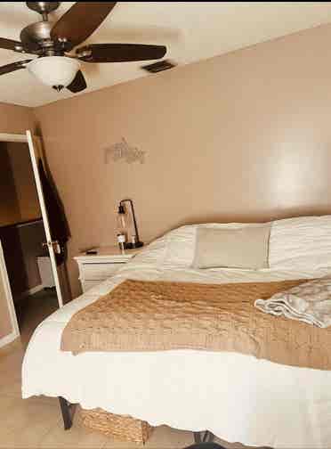 Room available (Palm beach gardens)