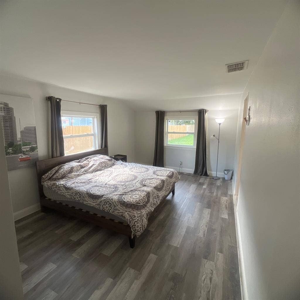 Large size furnished room for rent