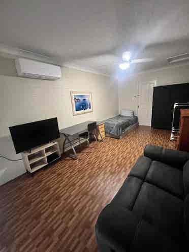 Spacious room for rent!