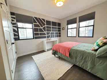 Main Floor Queen w/ private bath