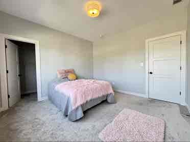 Private bedroom, shared bath