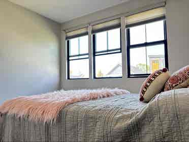 Private bedroom, shared bath