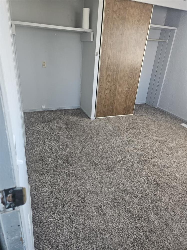 Needing roommate