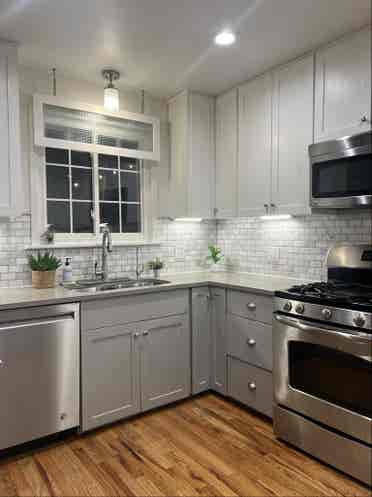 Furnished Room/house Shared Bath