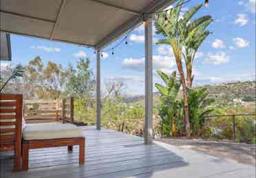 Studio in the hills with views!