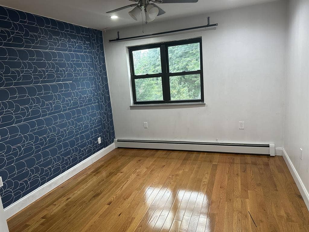Private room for rent