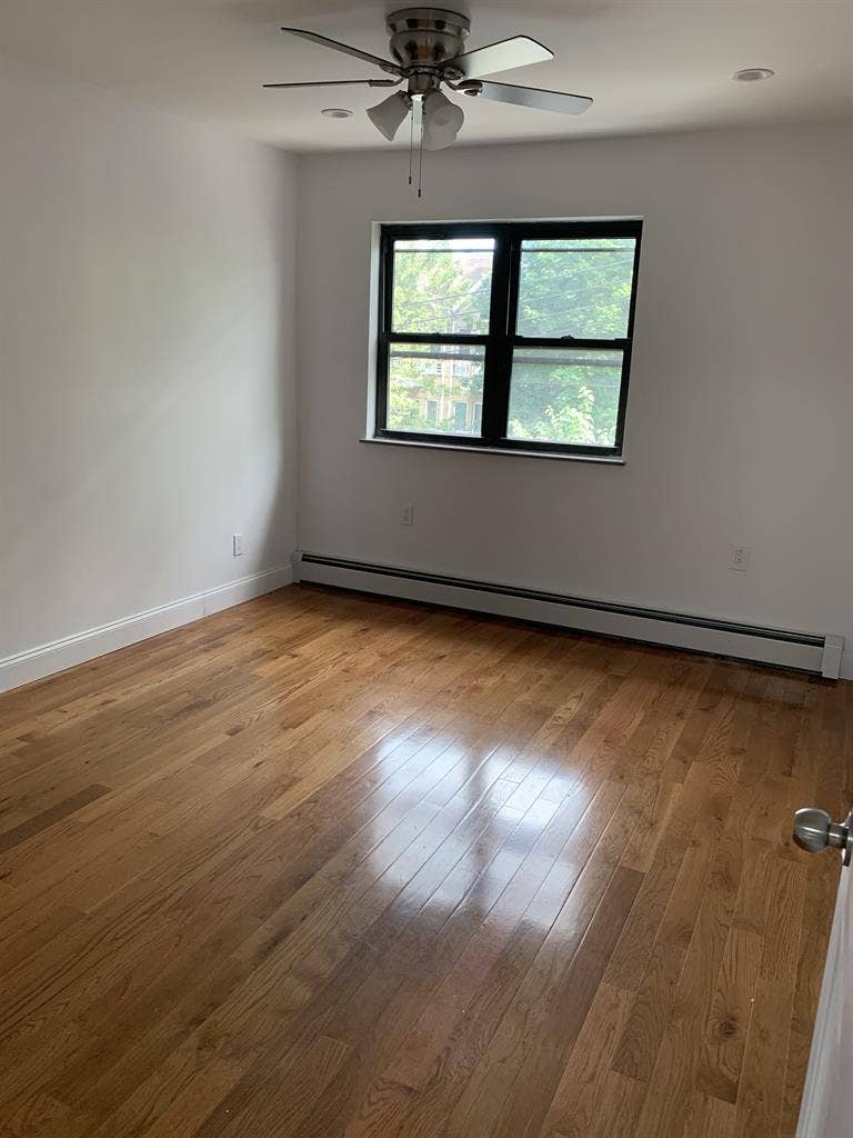 Private room for rent