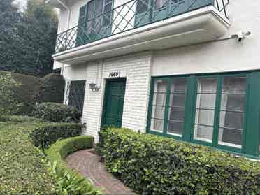 bath 2 story townhouse