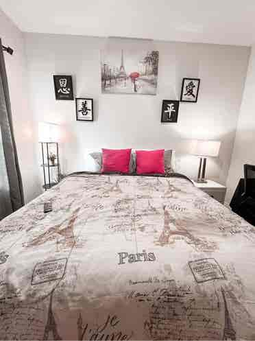 Room for rent near UH min from