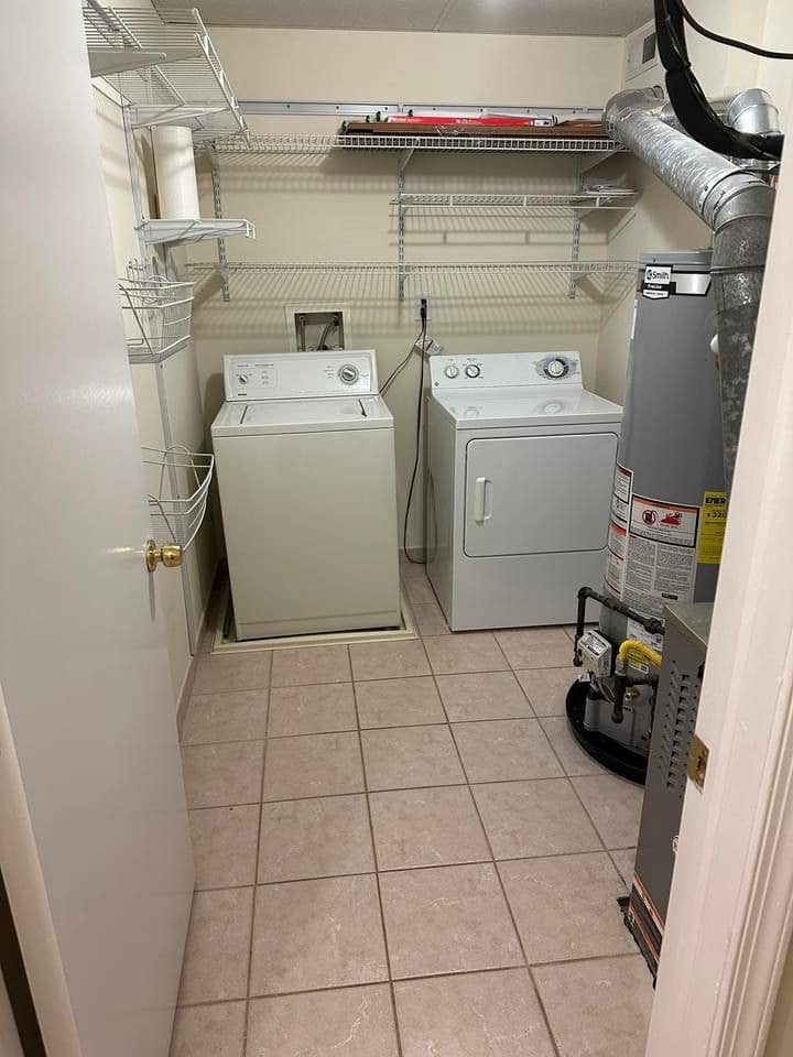 RUTGERS...Master bedroom available