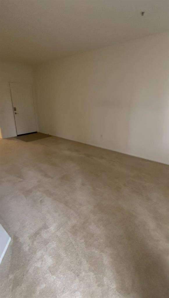 Roommate needed 3B townhome Irvine