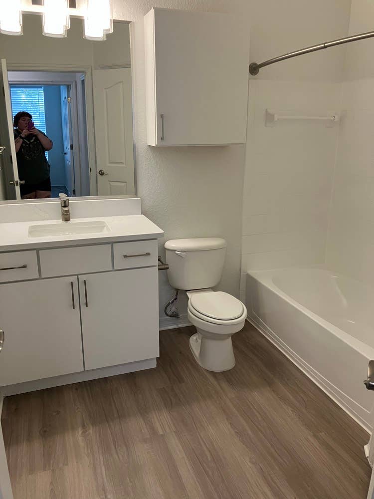 Two rooms with shared bathroom