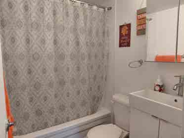 Room available for a student (she)