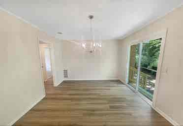 New-used 3beds available for rent .