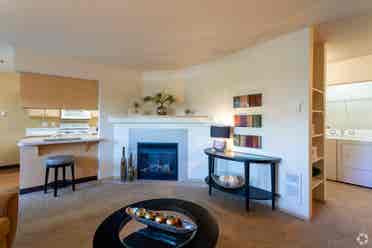 Apartment AVAILABLE for rent