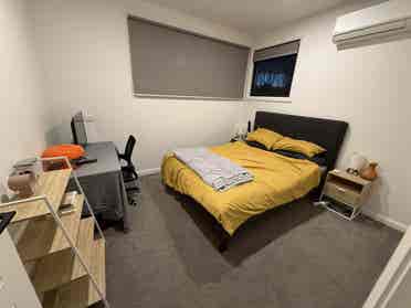 New Listing, near Alamein station