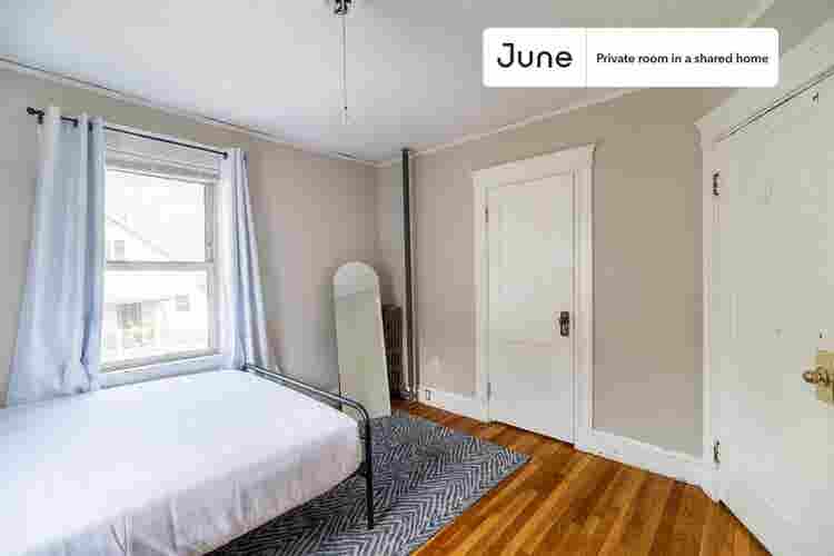 4 BR in Boston