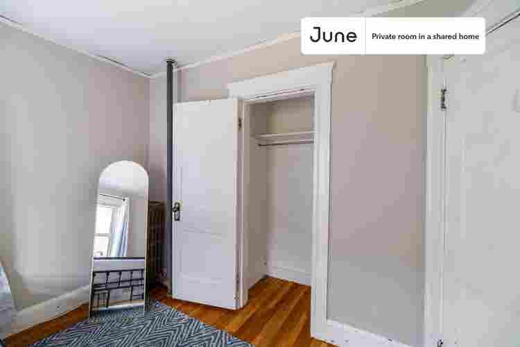 4 BR in Boston