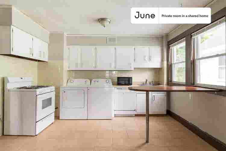 4 BR in Boston
