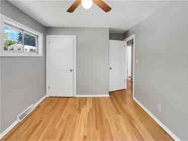Beautiful 3Beds available for rent.