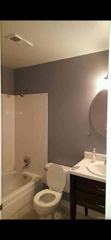 1 room available